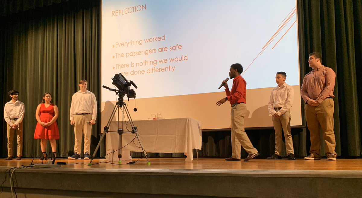 Emit_fhs's tweet photo. A Day TLA Presentation finally over with and each team did a great job. Can’t wait for tomorrow’s presentations! https://t.co/SJzduV0M7S