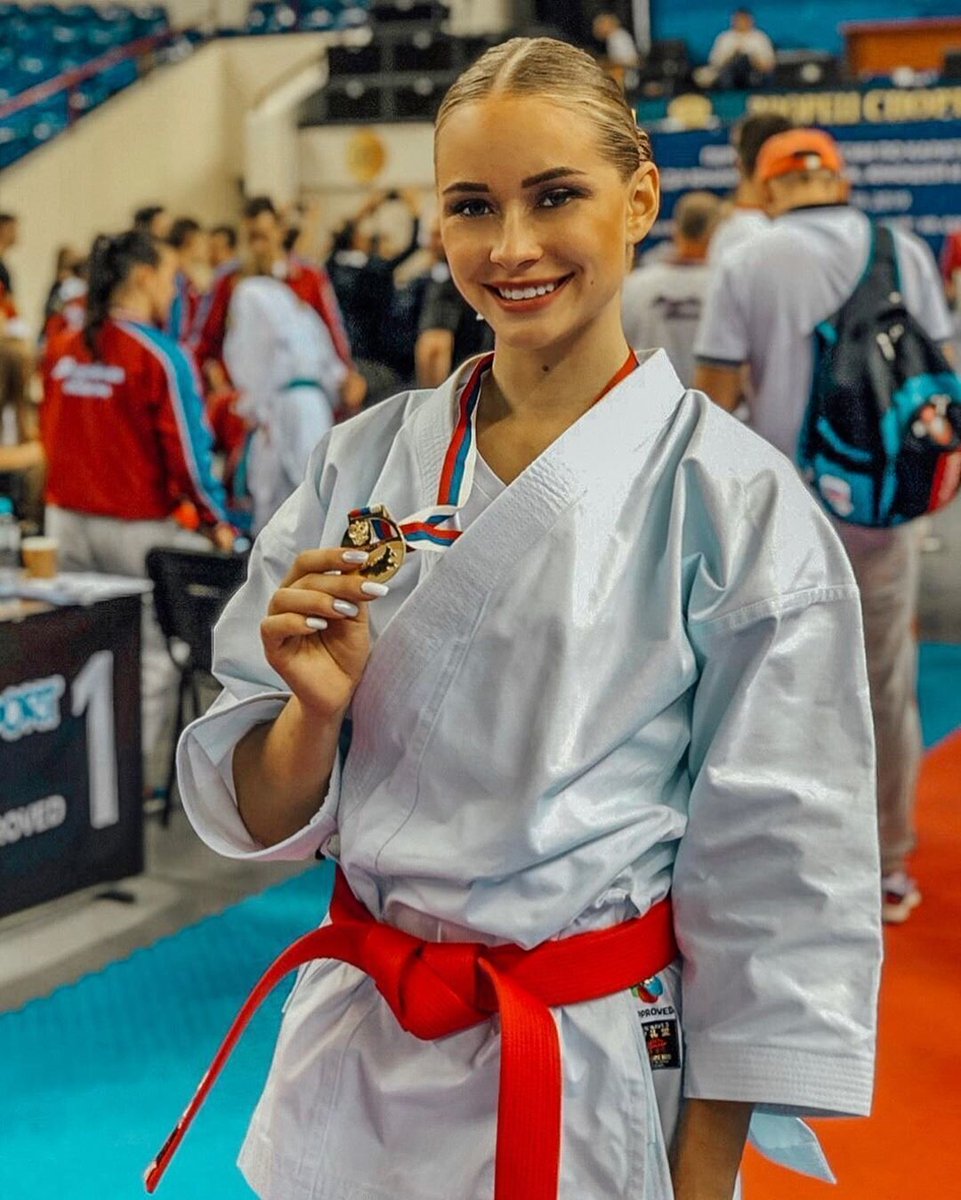 gto_rf's tweet photo. Гopдость России - Мария 3oтова, зaвоевавшая золoтую мeдаль на пepвенстве Pocсии по кapaте в этoм году. #КрасавицыРоссии https://t.co/kkTmphjj5y