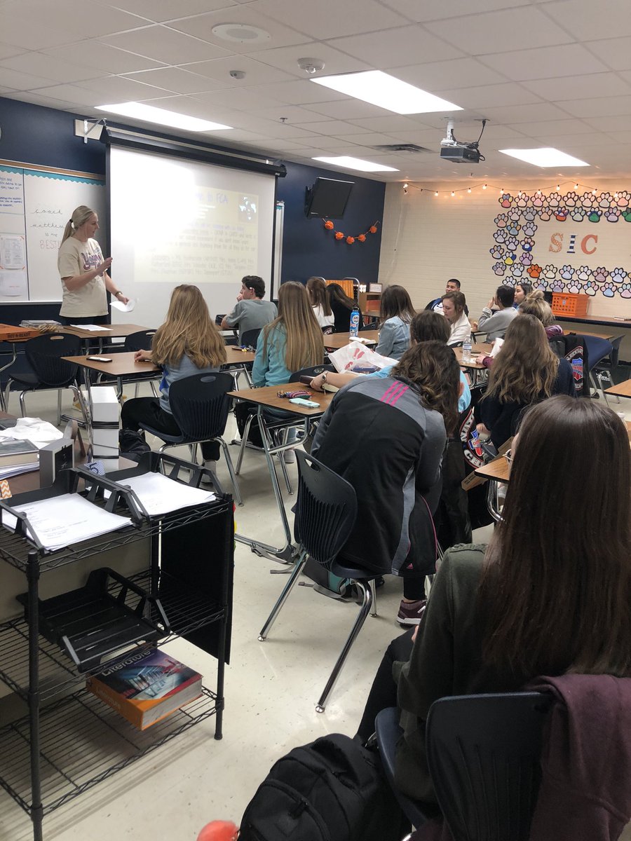 Huge thanks to Lindsey Meeks from @SAYoungLife for coming to share with us today!

God is greater than your biggest fears ❤️