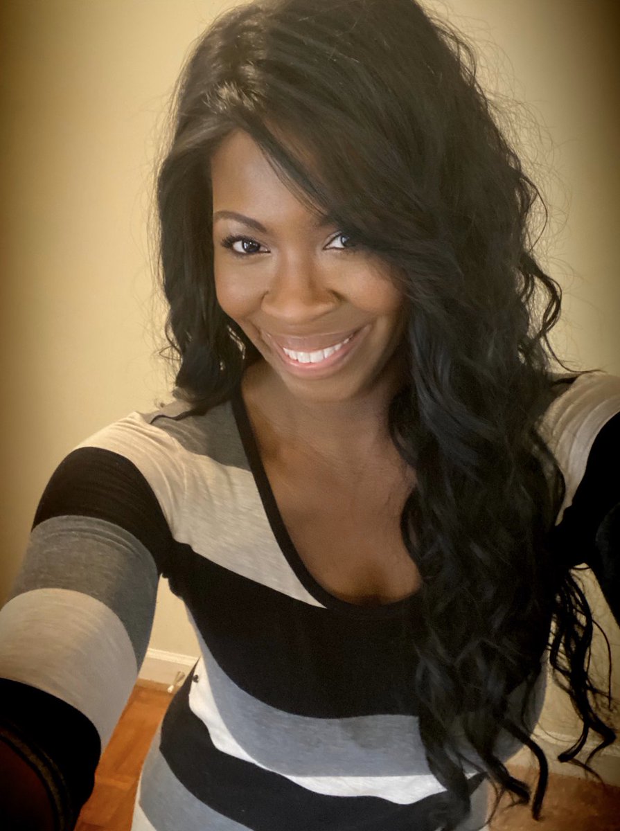 DrivenProfessor's tweet photo. B-DAY🎂 countdown ON!! ⏰30 days and counting....2 photoshoots 📸 this week, one involving NY FASHION WEEK! 🌇 🎞 Pre-Birthday Hustle” with TWO TV pilots🎬 to shoot by mid-month! Feeling SO blessed and ultra happy on the brink of 4_!🎂😉🙏🏾 #DrKoyah #Letsgogetit #prebirthdayhustle https://t.co/NwIQeluFvw