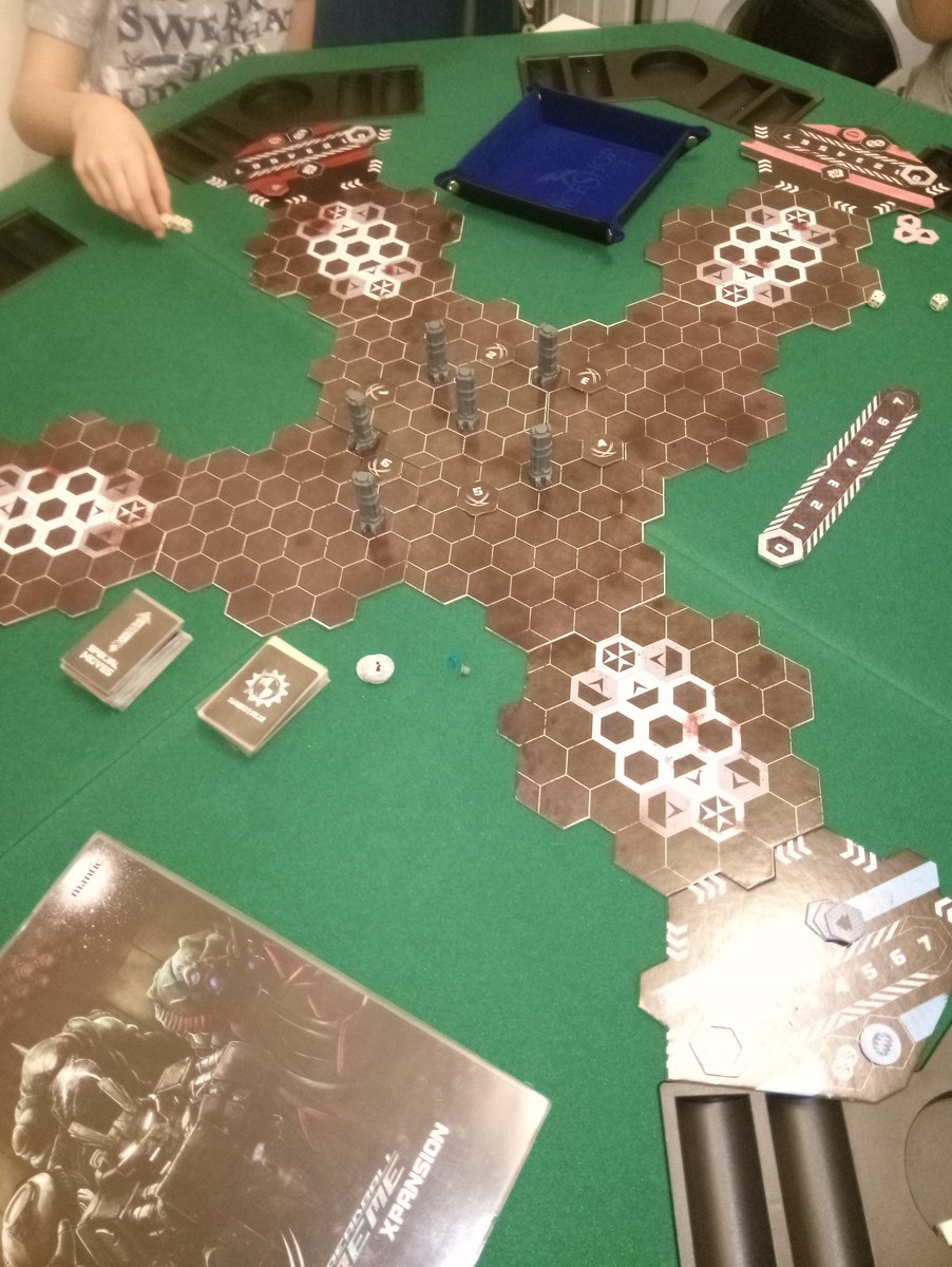 FrenchyCoach's tweet photo. Family game night, 4 player dreadball Xtreme set up, before terrain and teams added. https://t.co/yivl18QU5c