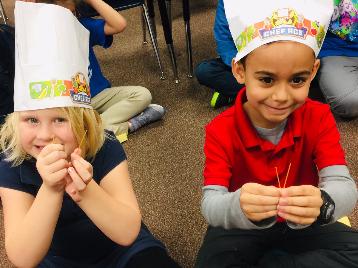 Poni3kj's tweet image. First friends Chef for the Day. We observed how hard, straight, fragile noodles change into soft, curley, noodles when subjected to heated water. We will observe many food items this week as we wrap up our unit on Properties of Matter. #Firstfriends. #CISDScienceRocks