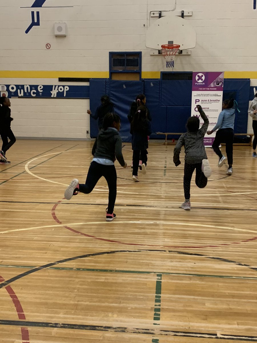 MsWalji's tweet photo. Grade 3’s using our inner P.O.W.E.R. with X Power. @XMovement_ @yorkwoodsps https://t.co/iAe2KwsAuN