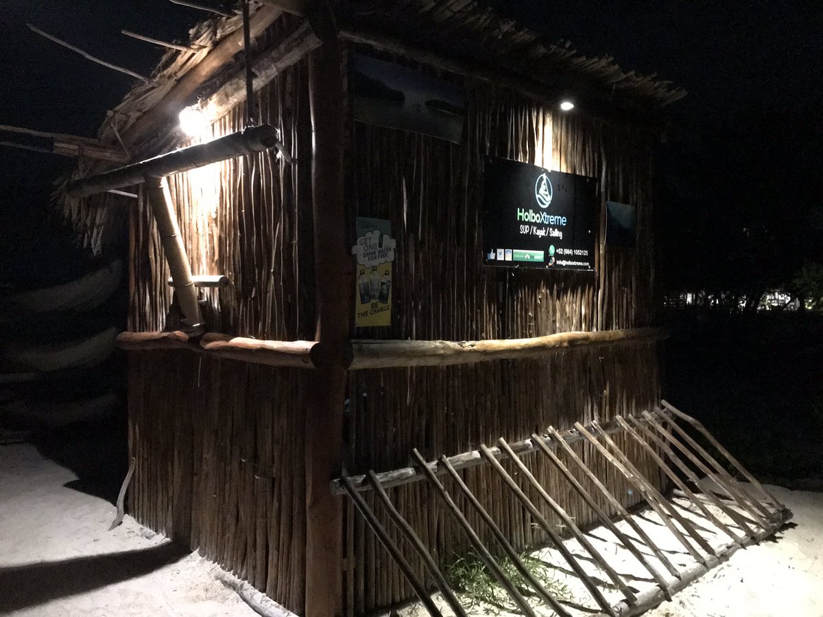 Iluminación para el tour de #bioluminuscencia #biolumenescens #holbox