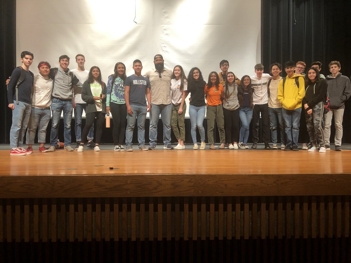 XcTaft's tweet photo. No better way to start the week than hearing from the amazing Stephen Mackey! Thanks so much for coming out to speak with our athletes. https://t.co/aaY8QwH4kv