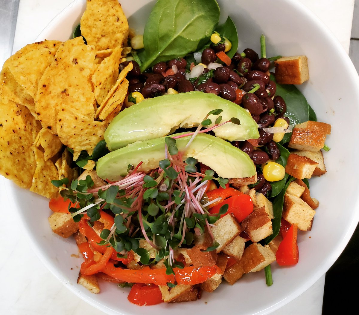 makaeatery's tweet photo. Todays special - Five spice tofu fajita bowl, micro radish, avocado, beans and corn salsa #yeg #yeglocal #yegfoodie #yegfood #yegdt #healthylunch https://t.co/OoN5G1DGDR