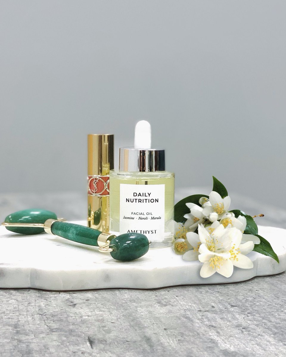 SkinByAmethyst's tweet photo. #SkinByAmethyst was born to provide people with products that give the skin what it needs to heal and protect itself. https://t.co/ZhEi6WAyAa