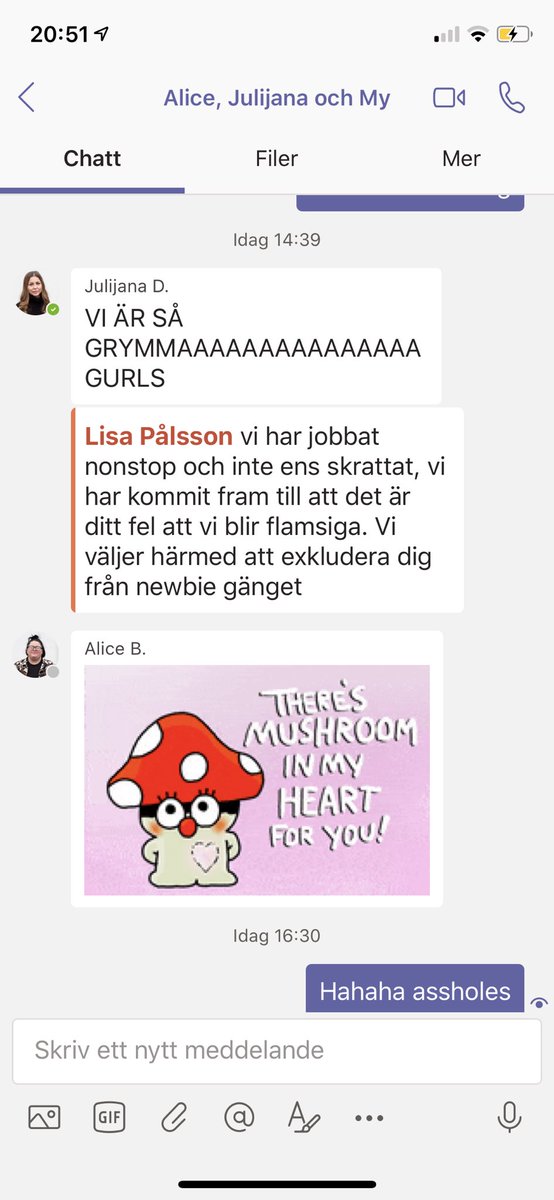 lisapalssons's tweet photo. När man är hemma o sjuk o detta är kärleken man får från kollegorna https://t.co/ry1AVZLEKy