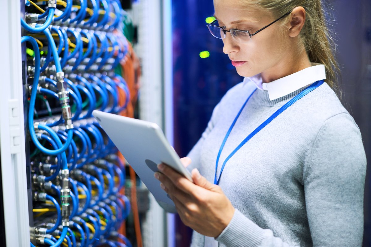 DecisionOne's tweet photo. We consider every aspect of your security needs, to make sure that all of your devices are as secure as they can be. #DecisionOne #ITaaS #ITSupport https://t.co/oPwbMacGS6 https://t.co/BZTBaajyrS