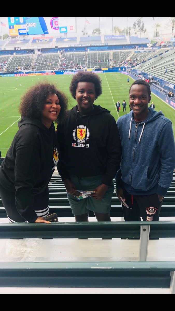 uclaanderson's tweet image. Kenyan-born Wambui Waiganjo (EMBA ’20 @wambuiwaithaka) is an M.D. turned management consultant as busy with life as she is planning a strategic career to the C-suite.
#WhyAnderson
bit.ly/2RQGJmV