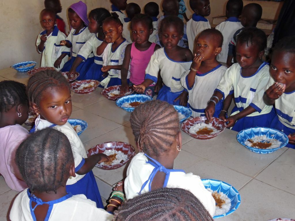 FarakunkuFdn's tweet photo. Your support helps us feed 450 hungry children every day of the school term 🍛 https://t.co/t46MhvZxHA
