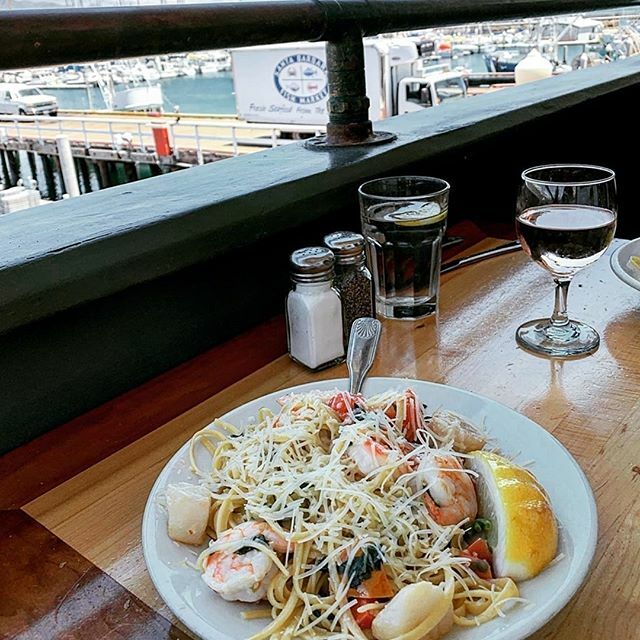 brophys's tweet image. Seafood Pasta with a View.
.
.
.
.
.
#BrophyBros #SantaBarbara #SantaBarbaraHarbor #SantaBarbaraRestaurant #Seafood #ExploreSB #SeeSB #Eeeeeats #VisitSB ift.tt/2Umzx3F