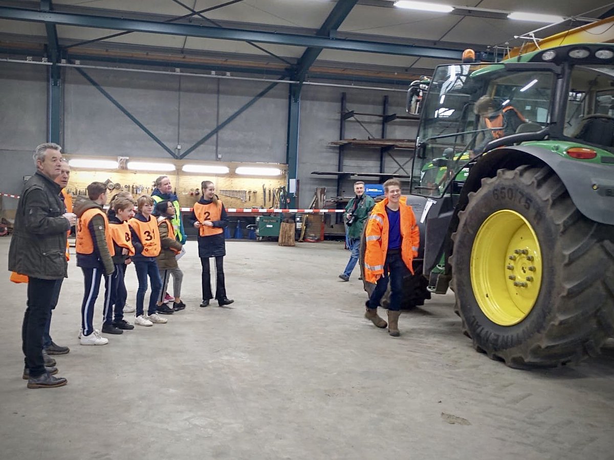3 t/m 6 febr dodehoekproject VVN Maasland in combinatie met CUMELA voor basisschoolleerlingen + KBO Bernheze bij Langenhuizen N’rode. Opening weth Wijdeven <a href="/bernheze_gem/">Gemeente Bernheze</a> <a href="/CUMELANederland/">Cumela</a> <a href="/VeiligVerkeer/">Veilig Verkeer Nederland</a> @bvlbrabant <a href="/RienWijdeven/">Rien Wijdeven</a> @politieOss