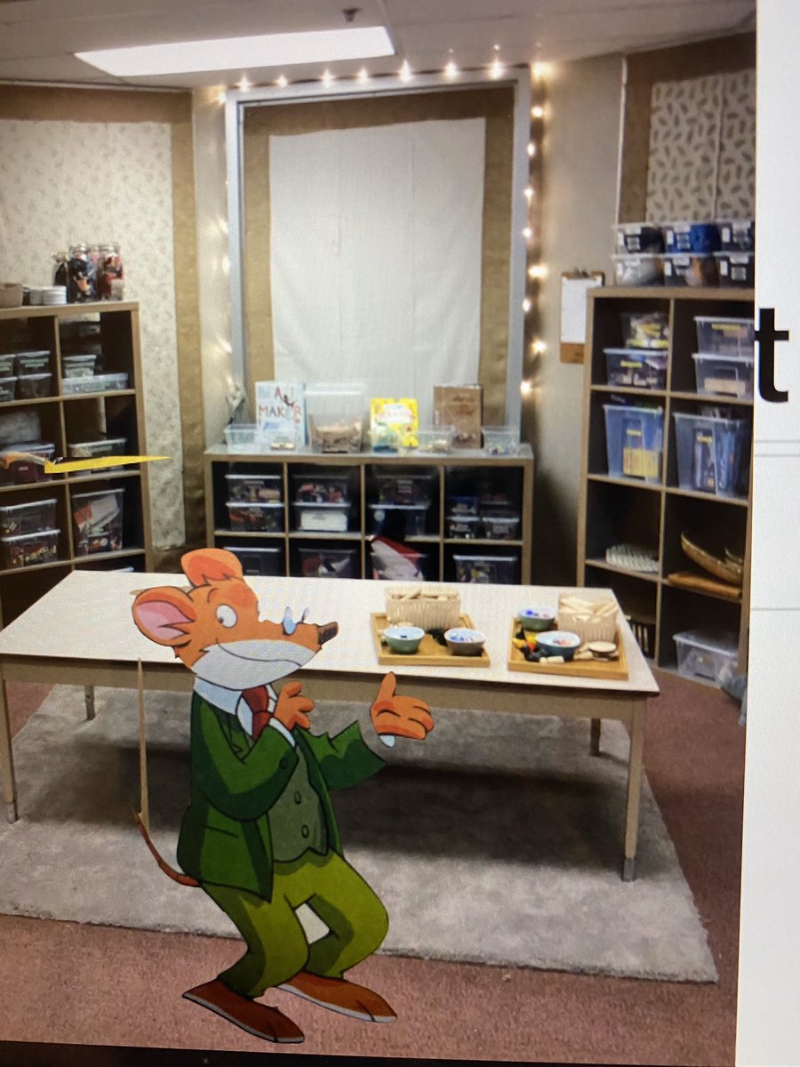 Geronimo Stilton in the library