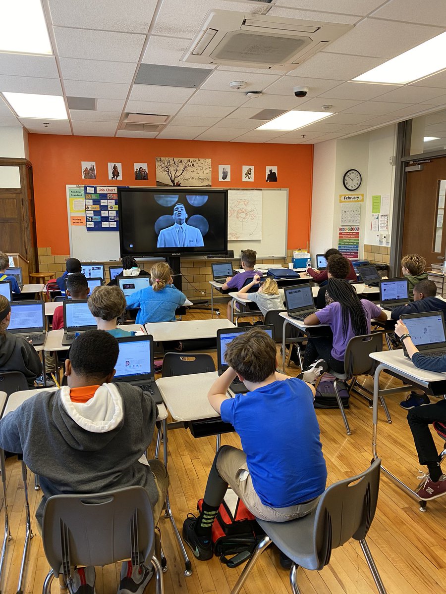 BrayGrade's tweet photo. This week we will learn about some of the many talented African American musicians that inspired many! Today we learned and wrote about the great Smokey Robinson! #proudWBteacher #wbgrowsme https://t.co/T1wRs6KfY8