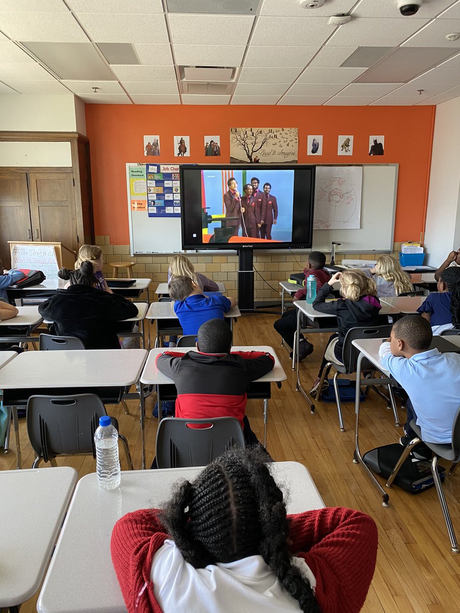 BrayGrade's tweet photo. This week we will learn about some of the many talented African American musicians that inspired many! Today we learned and wrote about the great Smokey Robinson! #proudWBteacher #wbgrowsme https://t.co/T1wRs6KfY8