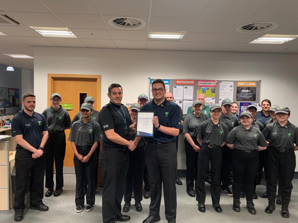 PSOSLevenmouth's tweet photo. Fife’s Chief Super was the guest at tonight’s Levenmouth PSYV meeting to present their Silver award for excellence! Brilliant achievement for oor Richie and the PSYV team 👏🏽
#GreatStuff
#WellDoneTeam
#TheOnlyWayIsMethil 😏
#MonThePSYV https://t.co/WY7HsYWQhe