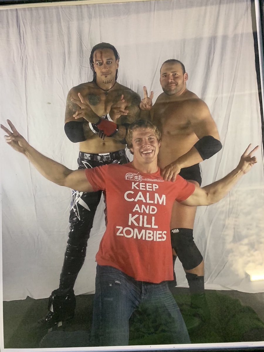TheDavidGoldy's tweet photo. Is this real life? Because we dem heelz now🖕🏻 #goldenera #reallifeheelz @ArcherOfInfamy @realmmarshall1 @SuperKingofBros @sean_vanore @realandymills @4MonsterFactory https://t.co/NpJH28C6qt