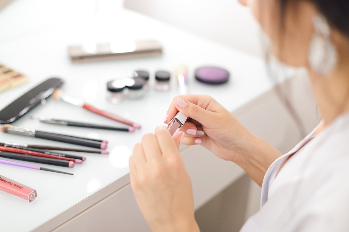 GinaDobsonStyle's tweet image. Hello #StHelensHour. Treat yourself or a loved one to a #ColourMeBeautiful Colour, Style or Make-up Consultation. See more details at ginadobsoncolour.co.uk 
Gift Vouchers available to purchase online here colourmebeautifuldirect.co.uk/?aid=D010