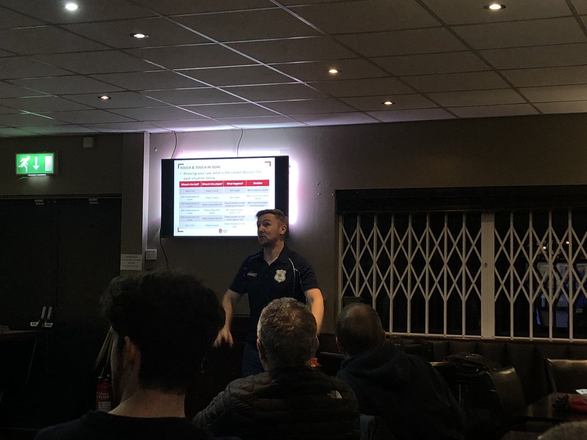 andy_fradgley's tweet photo. Top learning with Dewsburys finest RU import @jamie_leahy on Assistant Refereeing🤓
First up, shedding some light on ‘Touch & Touch In-Goal’🔦
💡If a player tries to make the pitch smaller, the decision goes against them
Great turnout!👏🏼
#KYBO #CrouchBindGrow https://t.co/HlNc5L4cPp