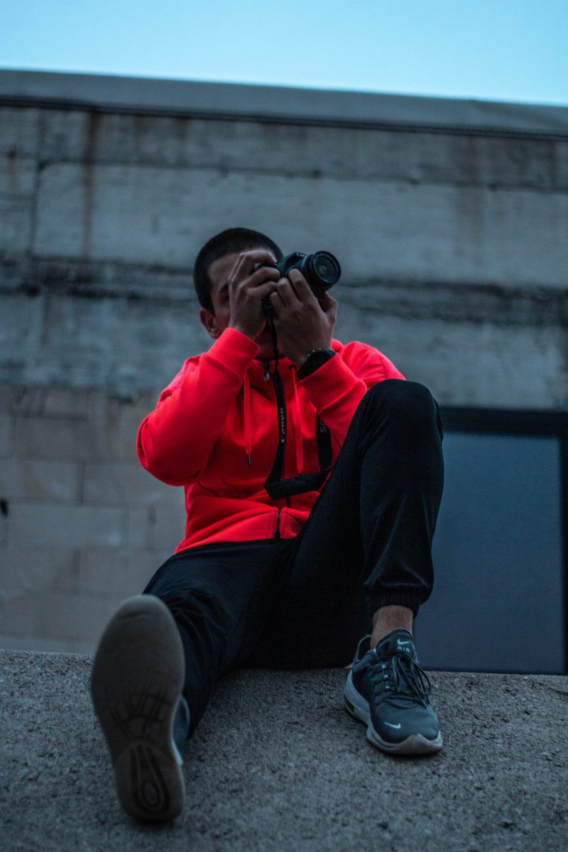 dusanmackic3's tweet photo. Sunday Funday 😀📸📷
#inspiration #is #everywere #take #last #photo #sunrise #moment #Canon #canonphotography #portrait #red #Jordan https://t.co/K4y5Ybdcda
