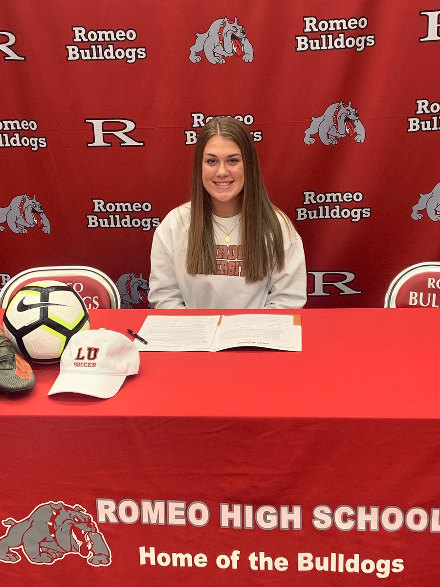 RomeoHS_WSOC's tweet photo. ⚽️Simona Iacobacci signing with Lourdes University!! So deserving, so hardworking, and so committed to her craft! Romeo Soccer is very proud of you Simona! https://t.co/RsoR5ECk1b