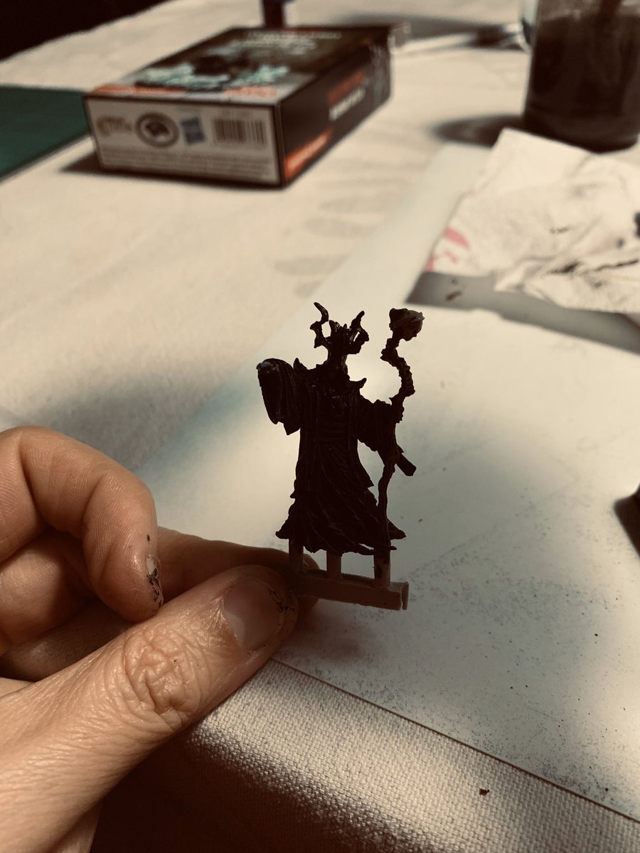 SusanSorrell's tweet photo. #dnd painting again. Getting ready for the showdown in Tomb of Annihilation. He has a very distinctive silhouette... https://t.co/BbwUyn0Pg9