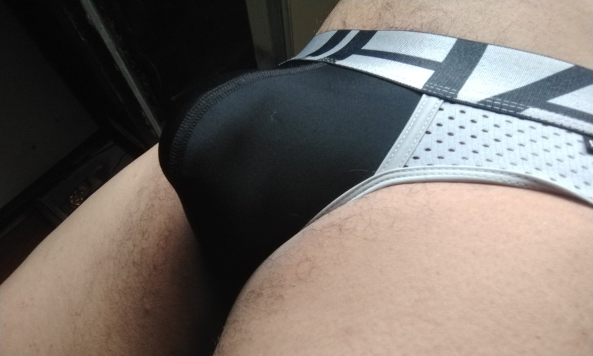 Elinnombrablee's tweet photo. Cómo que se me está antojando que me den una rica mamada https://t.co/OjSD3K5Smx