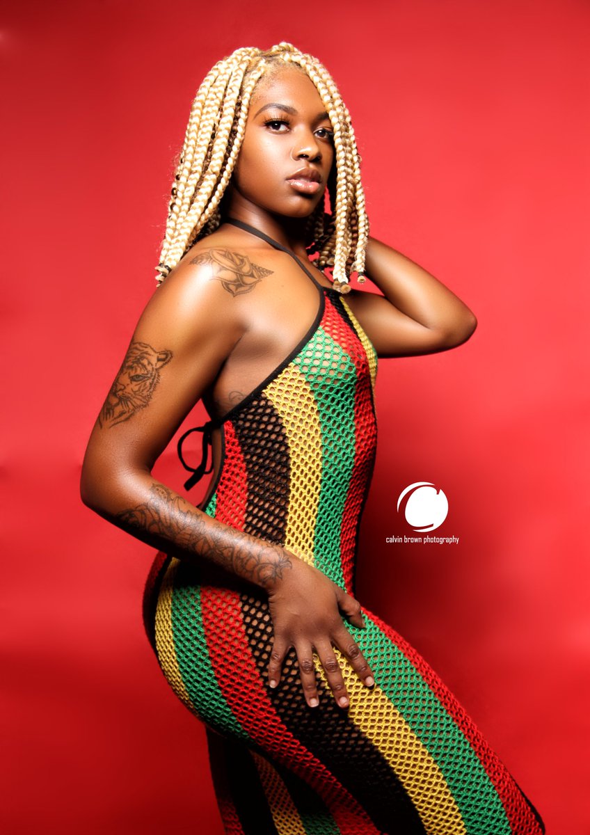 liaahforever's tweet photo. Why you wanna play with me , you know I’m undefeated 🥴🔥 https://t.co/7VMDmP9YWb