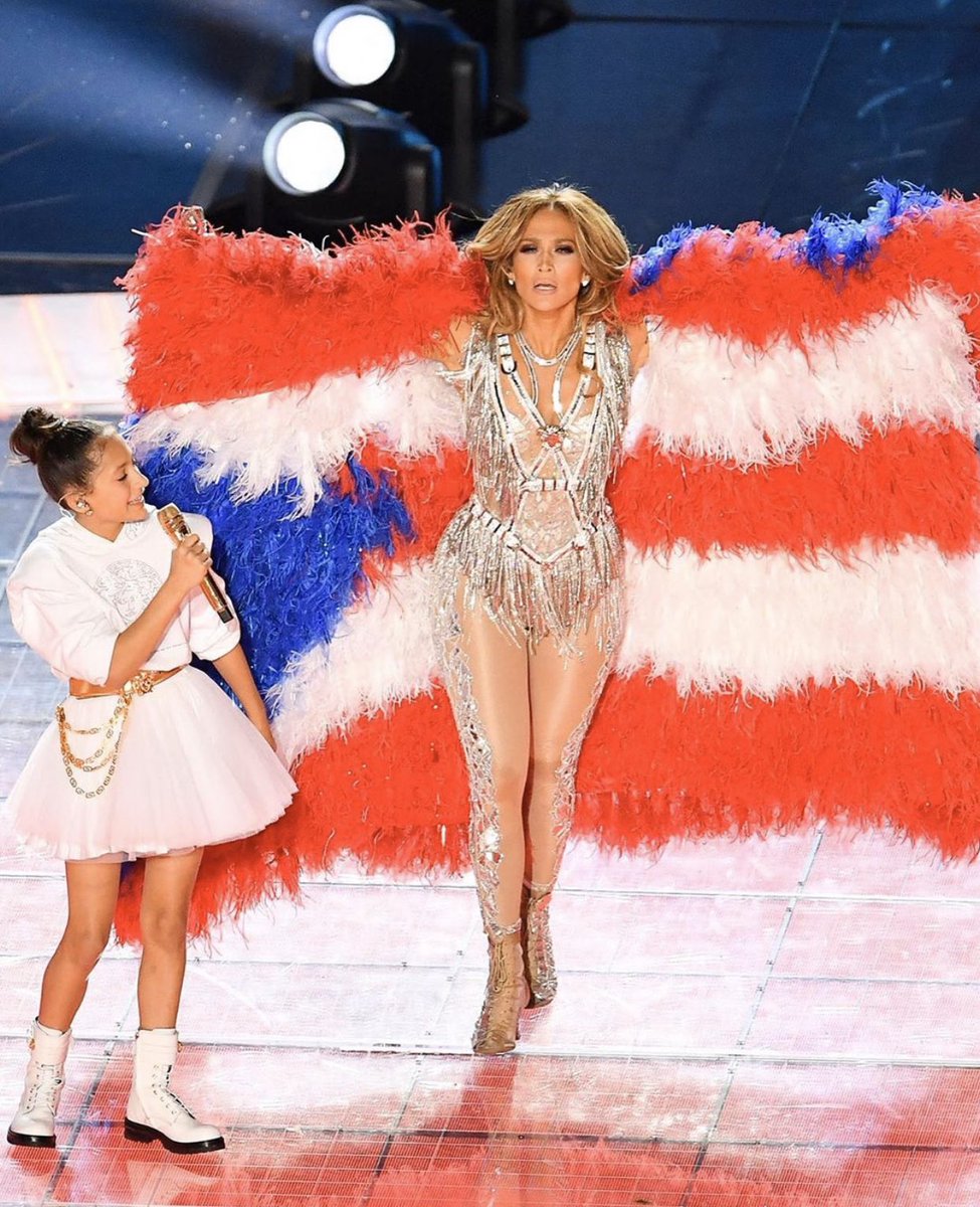 AngelsRadioWeb's tweet photo. I ❤️ Puerto Rico, USA 🇵🇷🇺🇸 #SuperBowl2020halftime #JLo #AngelsAlquimiaRadioWeb #ViajaConCabeza ✌️❤️🎼✈️ https://t.co/Dv1JrVXjm1