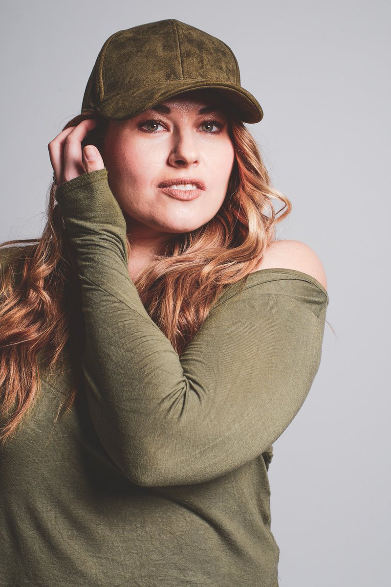 OdpCat's tweet photo. New pics from a new shoot https://t.co/HpeueCEBRb