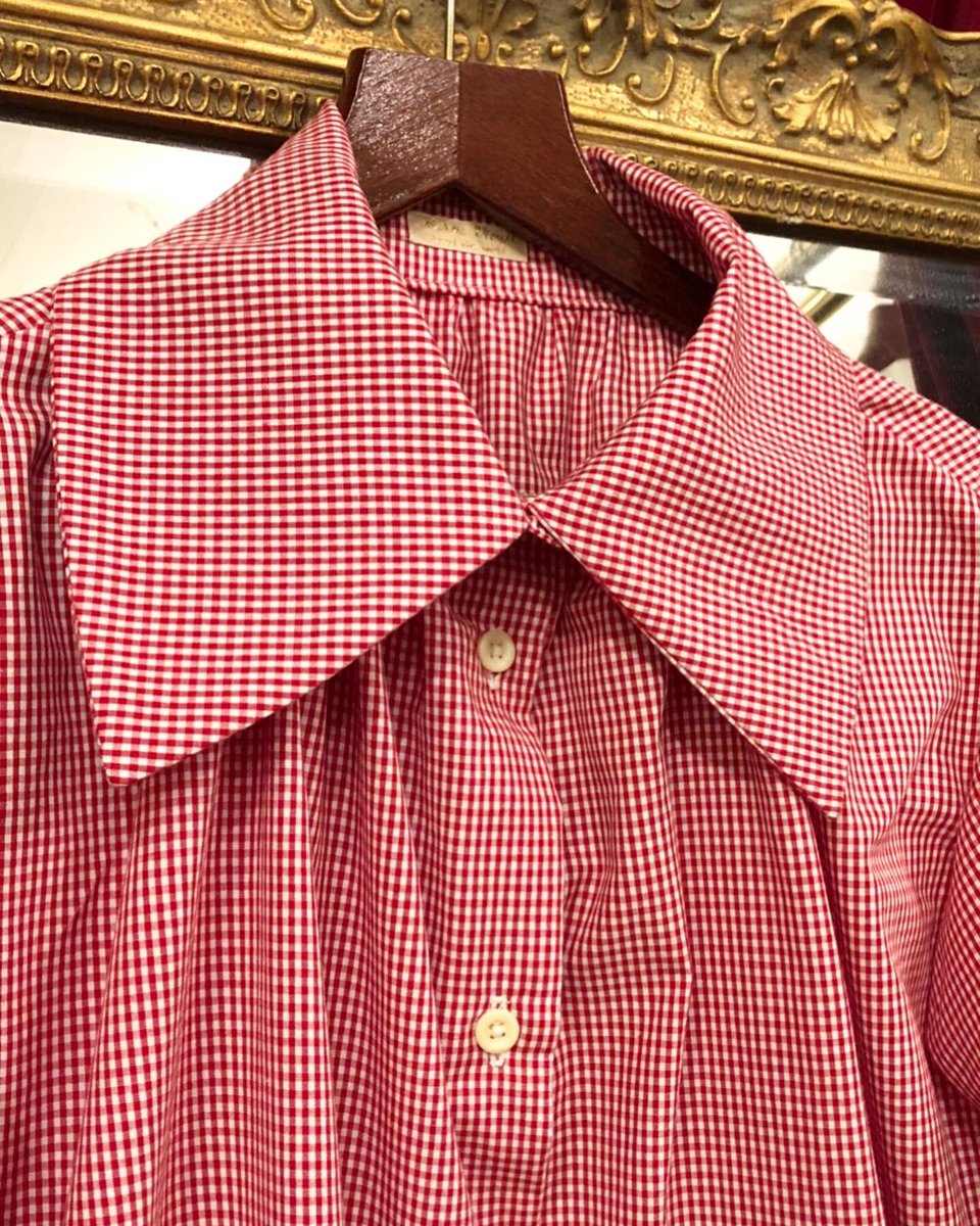 roundtheworld_b's tweet photo. Berni Vinyl Artist Smock Red gingham
こちらも客注頂きまして仕上げさせて頂きました。
製作商品としましてご紹介させて頂きます。
#bernivinyl
#smock
#redgingham
#artist
#fashion
#art
#viviennewestwood
#福岡
#福岡けやき通り https://t.co/ogu06Ba2Sa