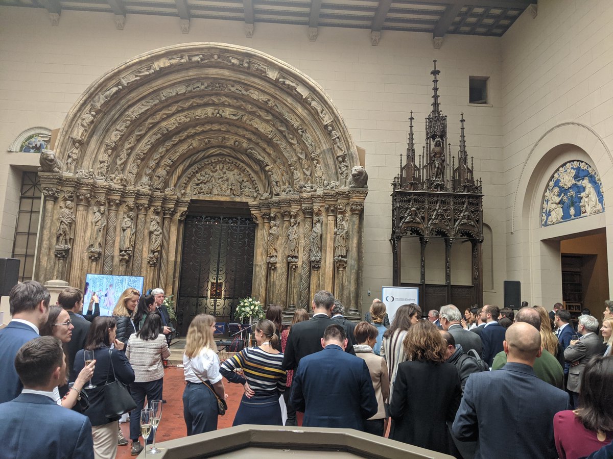CapteIOT's tweet photo. Amazing day meeting Russian corporations in the framework of #trianonstartups at 
@theartsmuseum
 in Moscow! To be definitely continued! #iot #startup #industry #logistics #transportation #moscow #russia #we AreReady https://t.co/2DaZ5l6GUZ