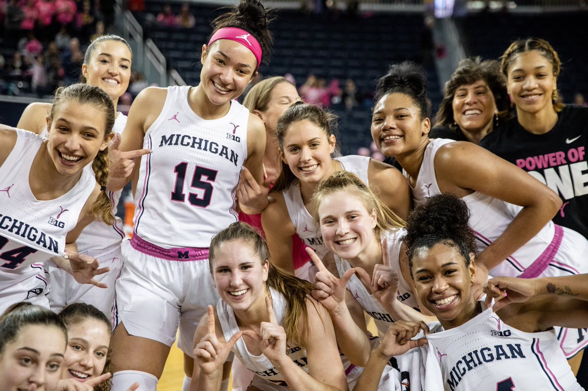 I shot my first basketball game yesterday! <a href="/umichwbball/">Michigan Women’s Basketball</a> beat Iowa 78-63. I can’t wait to get back on the floor in Crisler in the future!

Thank you <a href="/sarahvan24/">Sarah VanMetre</a> for the chance to take photos of the team!

#Michigan #Basketball #GoBlue