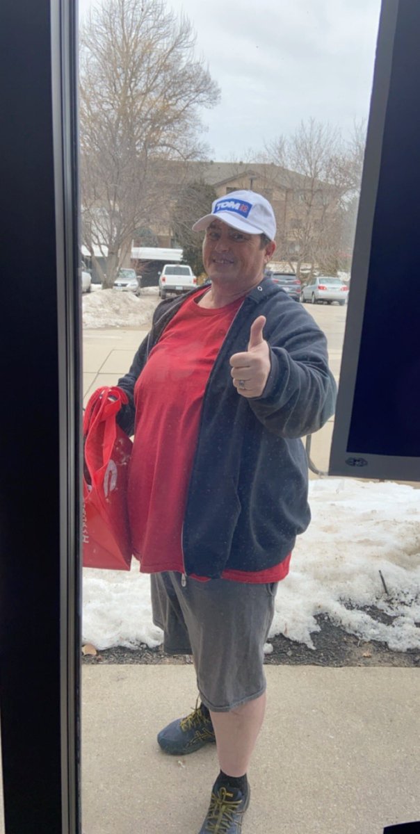 michael_freytes's tweet photo. Uberaeats driver can’t caucus but swe still gave her swag and she will let people know she supports Tom, #IACaucus #IAPolitics #TeamTom #Tom2020 #IowaForTom2020 https://t.co/c7C4lakh6D
