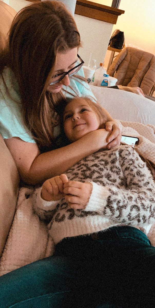 kenzw1997's tweet photo. Shout out to these two best friends of mine and my daughter Lilly and sweet baby Cali for making the year 2020 amazing already. So grateful for all of them. Love you all tons ❤️💕 @KendraJayKay @Chodgesss https://t.co/RX8VeS2N46