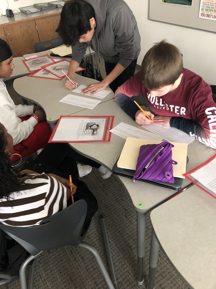 BeckiPfeilFCPS's tweet photo. @MsKiddFCPS and I planned a station rotation utilizing both of our classrooms! Students were making podcasts with @gosynth, videos with @Flipgrid, analyzing political cartoons and MORE! #fcpsvanguard #OneTeamFHS https://t.co/jsDtgYIXOb