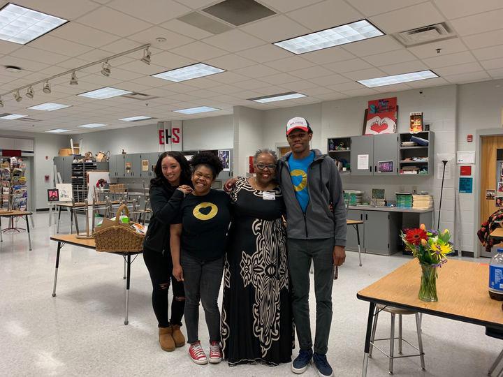 FutureFndation's tweet photo. We LOVE our amazing team at #FutureFoundation! We couldn't do this without you all.
#ReadyToStepUp #teamwork https://t.co/SfLvKwZGub