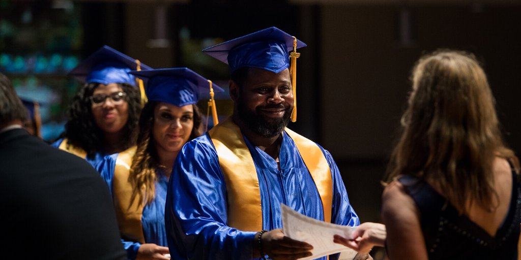 PHLWorkforce's tweet photo. We are so excited to announce that #PHLCitywideGrad👩🎓is back on June 17! Did you or someone you know recently pass the #GED, #HiSET or get a high school equivalency? Walk across the stage and celebrate your accomplishment 🎉 Learn more → https://t.co/nMRcucCmsx https://t.co/mUu0hRTWP6