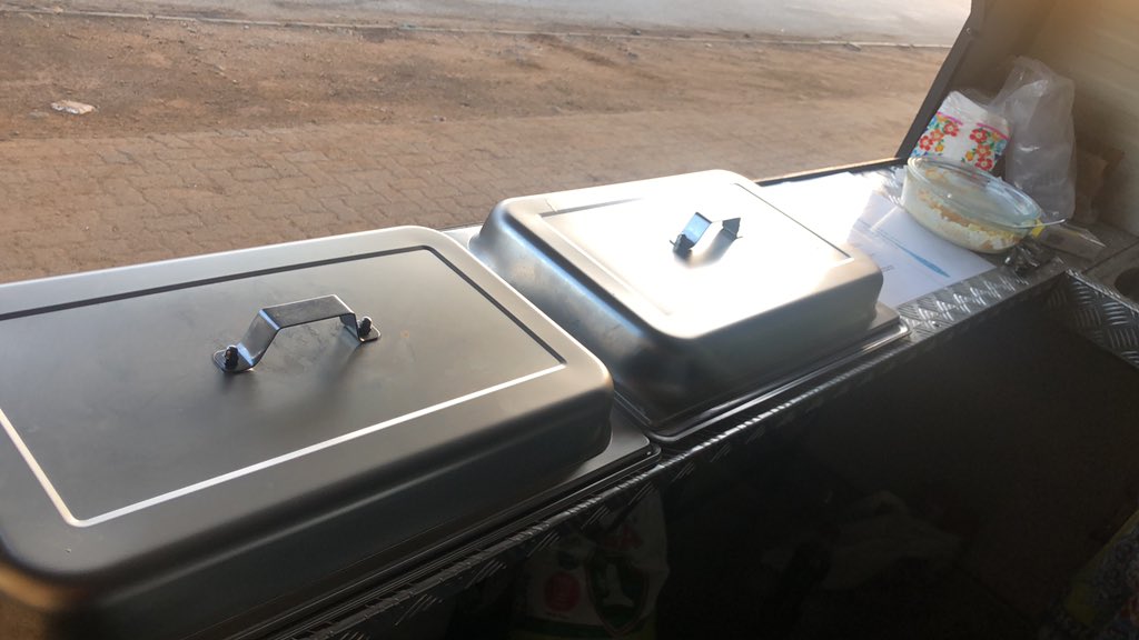 FusiEats's tweet photo. Food trailer for Hire. 2food warmers, one deep fryer, one griller plate, sink. Then 2gas plate.                                              Kindly contact Nandi: 0740767229 or Tshepo: 0840916972. Or WhatsApp: 0787002644.    Thank you 🙏 https://t.co/q6pjx3zazG