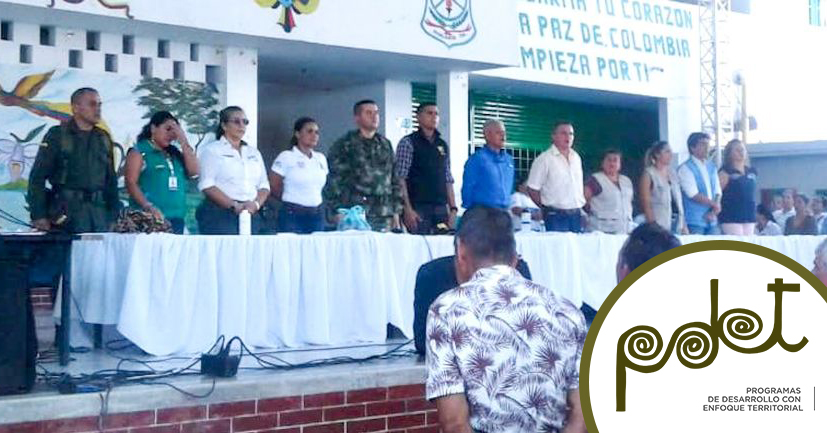 RenovacionCo's tweet photo. Estuvimos en el primer encuentro con presidentes de juntas de acción comunal, asociaciones  productivas, gobierno municipal y aliados público privados. Así inicia la articulación del Plan de Desarrollo y el #PDET en @alcaldiarioblan @AlcaldiarioBlancoTolima #ElPDETesdeTodos https://t.co/7WI9g9xYhG