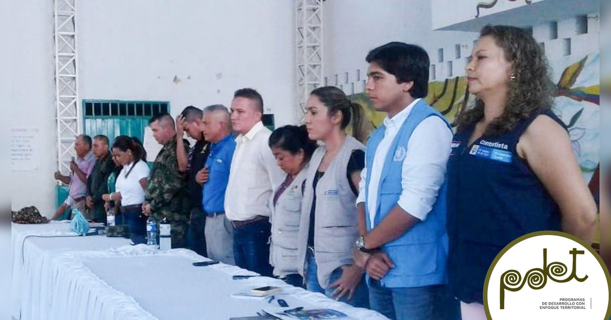 RenovacionCo's tweet photo. Estuvimos en el primer encuentro con presidentes de juntas de acción comunal, asociaciones  productivas, gobierno municipal y aliados público privados. Así inicia la articulación del Plan de Desarrollo y el #PDET en @alcaldiarioblan @AlcaldiarioBlancoTolima #ElPDETesdeTodos https://t.co/7WI9g9xYhG