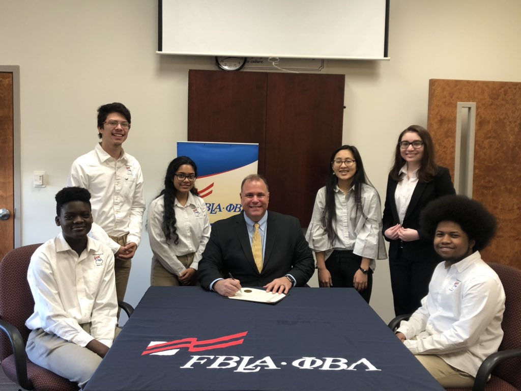 Canes2Careers's tweet photo. @HurricaneFBLA @georgiafbla today marked a day in Cartersville history! Thank you Mayor Santini for the honor! It is National FBLA week today! @cvilleschoolsys #futurebusinessleaders #ourheartisinit https://t.co/VceLYi1RI5