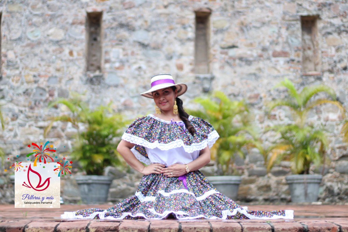 Pollera Chorrerana confeccionada por Fulvia Hidalgo Mojica.  La energía y alegría del folklore de este glorioso distrito de Panamá Oeste, fue bien representada por nuestra hermosa modelo. #Panamá 🇵🇦#Veraguense #CiudaddePanamá #CascoAntiguoPanama  #PollerasPanameñas #VisitPanama