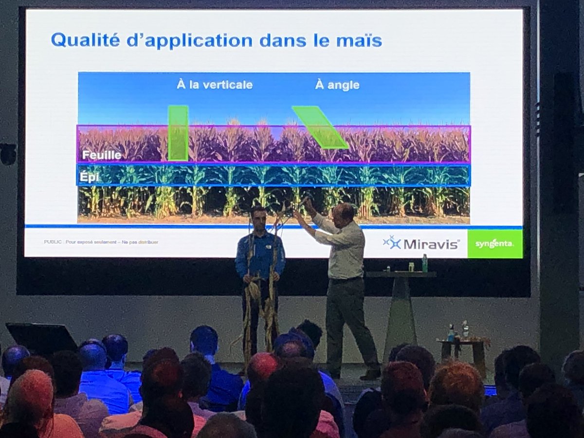 samdlivesey's tweet photo. @syngentacanada More than just the new innovative products, channel partners in Quebec learn about the importance of applying products to ensure maximum performance at @BonjourSyngenta #Miravis and #AcuronFlexi launch. https://t.co/yvB74gHlJF