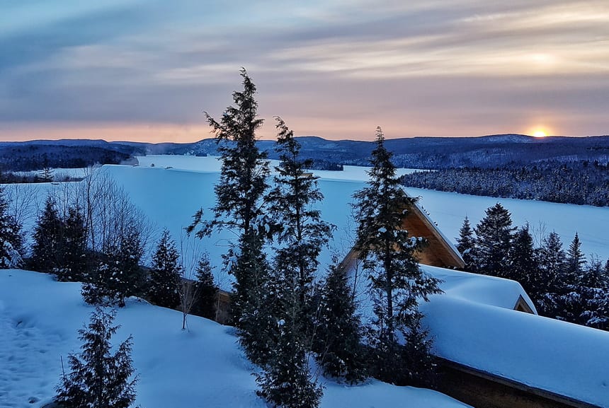 hikebiketravel's tweet photo. A winter #holiday at the Sacacomie Hotel halfway btwn Montreal & Quebec City https://t.co/1CxgTRA6o6
#Mauricie #Quebecorginal @Mauricie https://t.co/ZgnguXXdwx