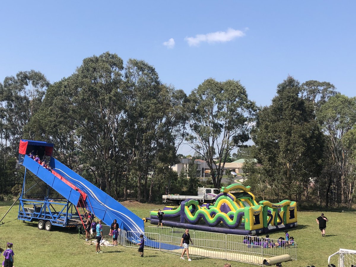 So much excitement around our Entry Event for our PBL Project, ‘What makes an Expert Learner at EPS?’ @PsElderslie @Clarke4535 <a href="/ericwhitepbl/">Eric White</a> #EPSBeMore