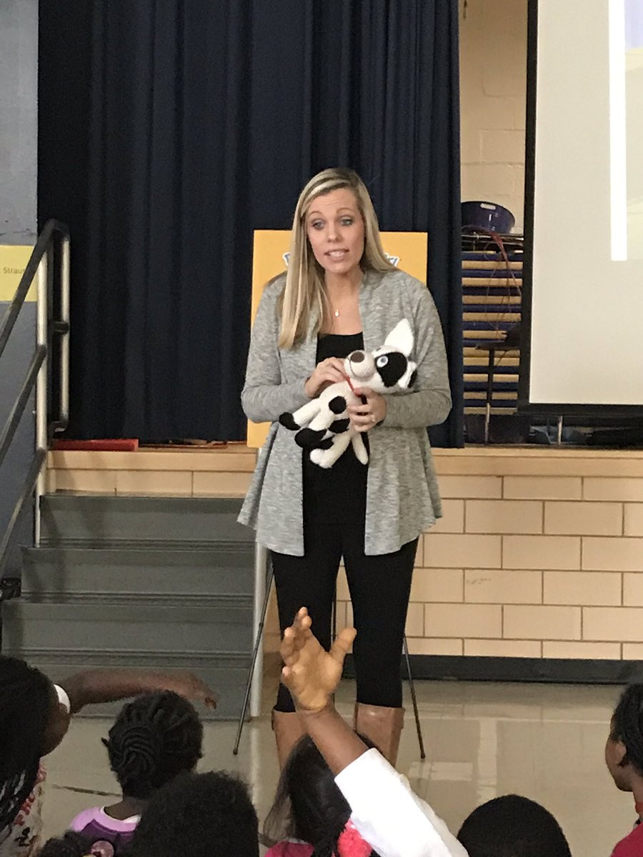 MaureenCreitz's tweet photo. Thank you @_pawsandthink author Miranda Mittleman for sharing your inspiration of becoming an author with our Kindergarten students today! @Campfield_ELC @Morrismarijack https://t.co/5HZGFW9eug