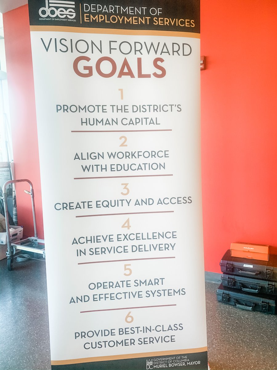 WCSConstruction's tweet photo. Thanks @DOES_DC for the post #SuperBowl #MondayMotivation at your Quarterly #Business &amp; #Community Stakeholder #Engagement session this morning! “There is no power for change greater than a community discovering what it cares about.”–Margaret J. Wheatly #dc #firstsource https://t.co/skMPqavmjC