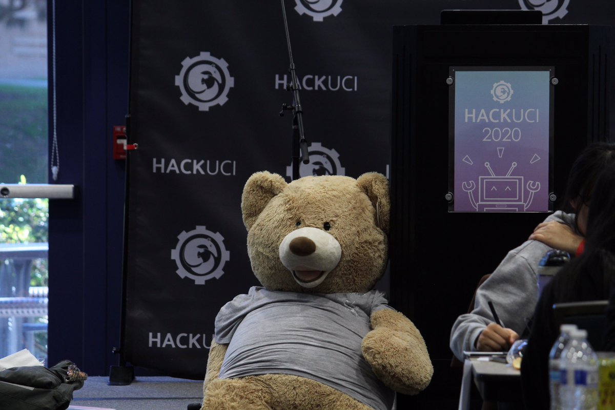AnteaterTV's tweet photo. HackUCI was a success this past weekend as students from all over SoCal teamed up to spend Friday-Sunday creating apps/software. Even the bear (see pic) was in on the action 🐻 #hackuci #zotzotzot #coding https://t.co/wZ7VXib6Cc